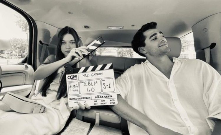 Yalı Çapkını dizi yıldızlarının dergi kapağını fanlar ele geçirdi!