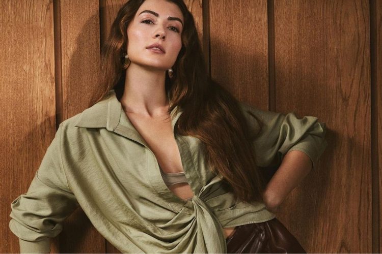 Burcu Özberk ekranlara geri dönüyor