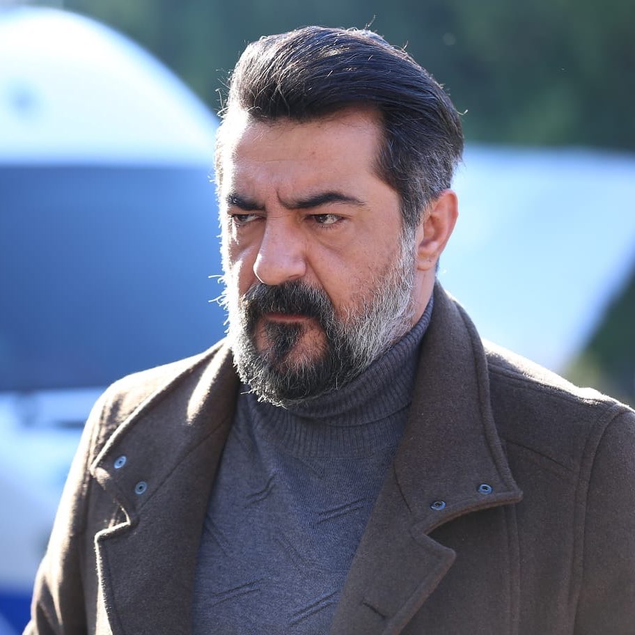 Celil Nalçakan kötü haberi sosyal medyadan duyurdu 