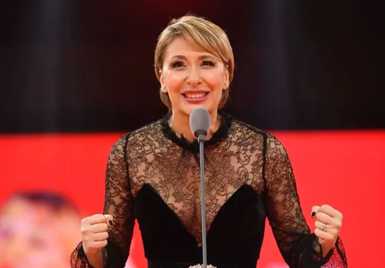 Gülse Birsel ‘Onur Ödülü’ne layık görüldü