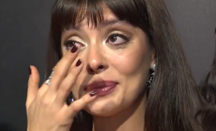 Selin Şekerci gözyaşlarını tutamadı