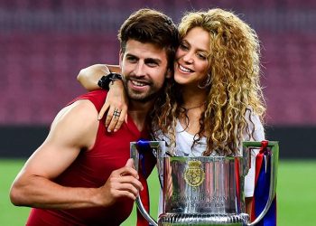 Shakira dan eski eşine sert gönderme