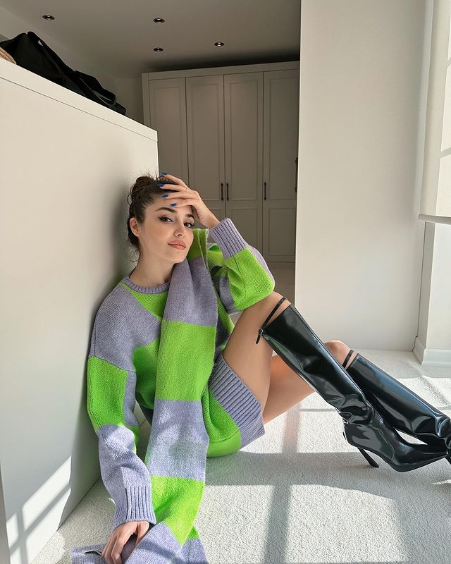 Hande Erçel'in 3 milyona yakın beğeni alan yeni paylaşımı 