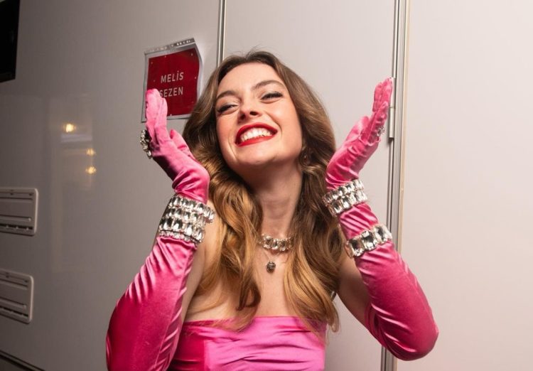 melis sezen