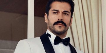 Burak Özçivit’ten alkışlanacak hareket