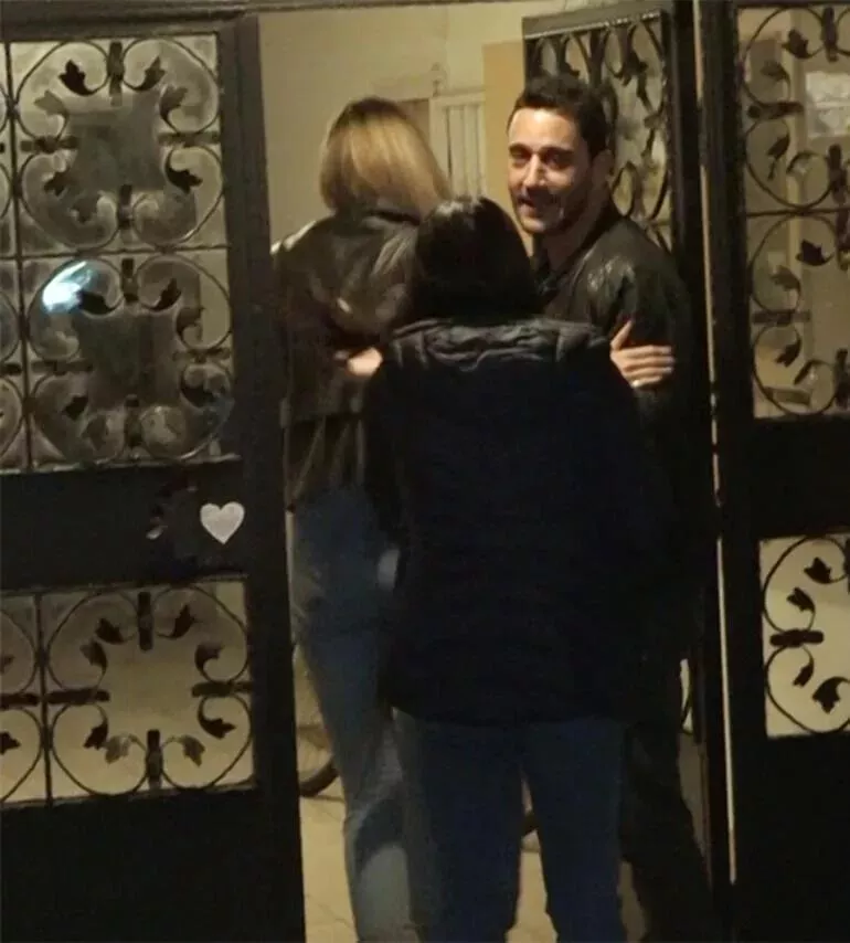 Çağla Şıkel ile Nail Gönenli yeni bir aşka yelken açtı! “Her şey gördüğünüz gibi”
