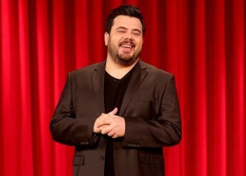 Eser Yenenler, Malatya’da depremzede çocuklar ile bir araya geldi