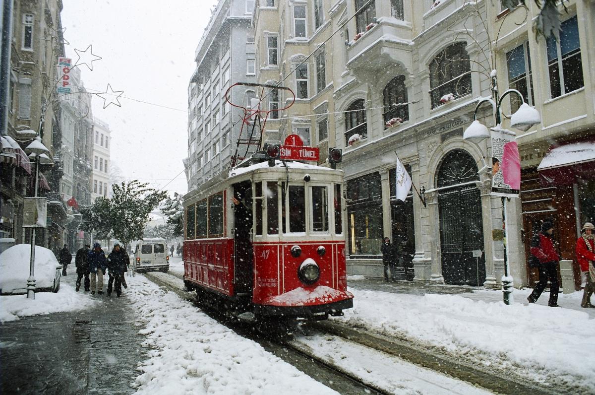 İstanbul beyaza bürünüyor istanbul kar yağışı ne zaman 001