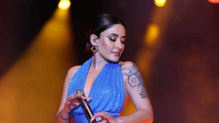 Melek Mosso kalçasına estetik yaptırdı