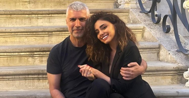 Özcan Deniz eşine milyonluk hediye aldı