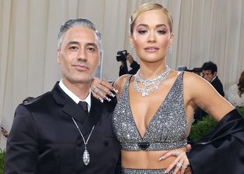 Rita Ora’nın nişan yüzüğünün fiyatı dudak uçuklattı!