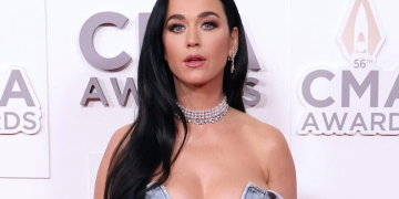 Amerika da meydana gelen silahlı saldırılara Katy Perry tepki gösterdi