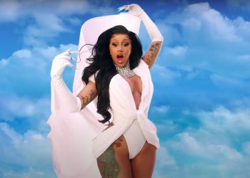 Cardi B güzellik sektörüne adım attı