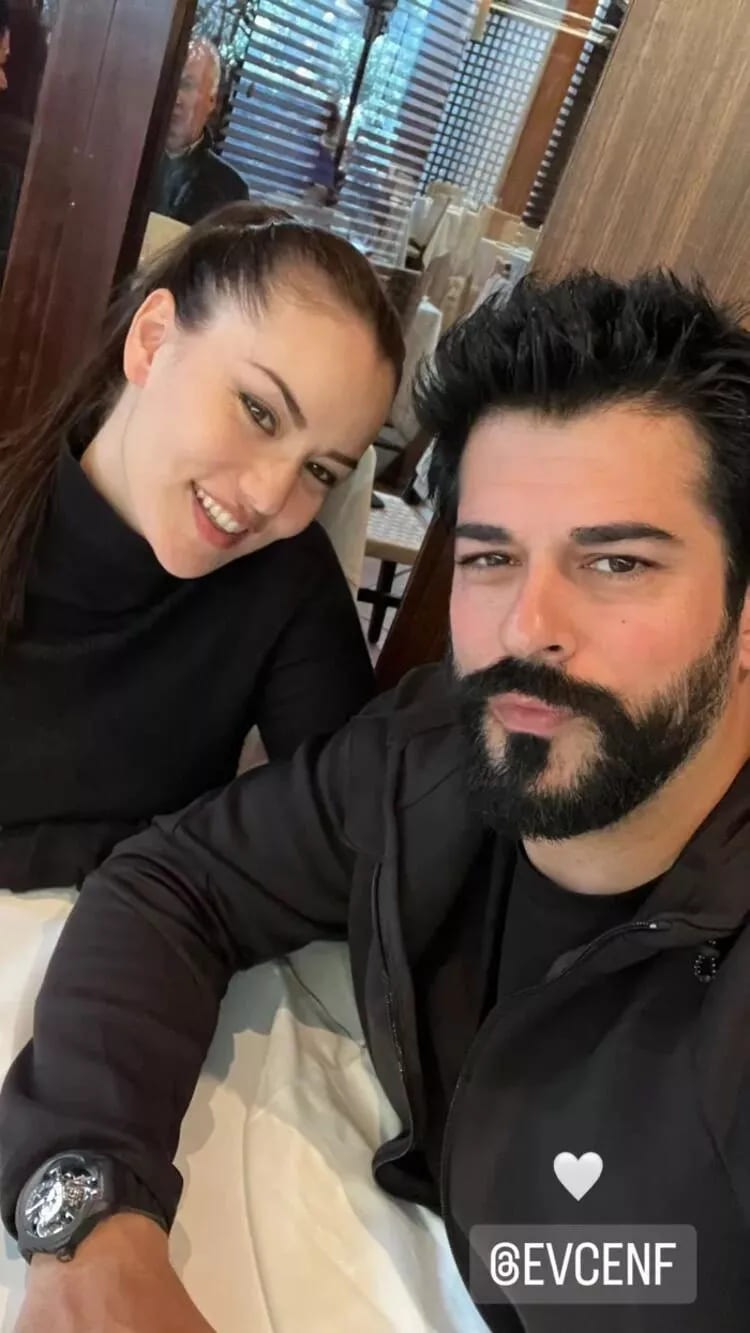 Fahriye Evcen ve Burak Özçivit’in aşk karesi
