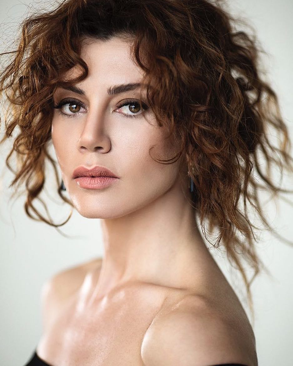 Gökçe Bahadır Taşınmak istiyorsun kiraların pahalılığıyla karşılaşıyorsun-2 - All Magazine Gökçe Bahadır: Taşınmak istiyorsun kiraların pahalılığıyla karşılaşıyorsun