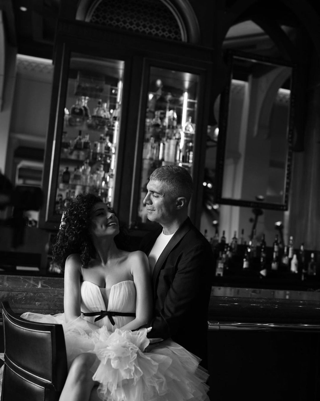 Özcan Deniz ve Samar Dadgar çifti nikah karelerin paylaştı