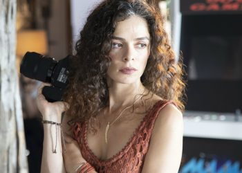 Özge Özpirinçci, kendisine “Paçoz” diyen Esra Balamir’e yanıt verdi