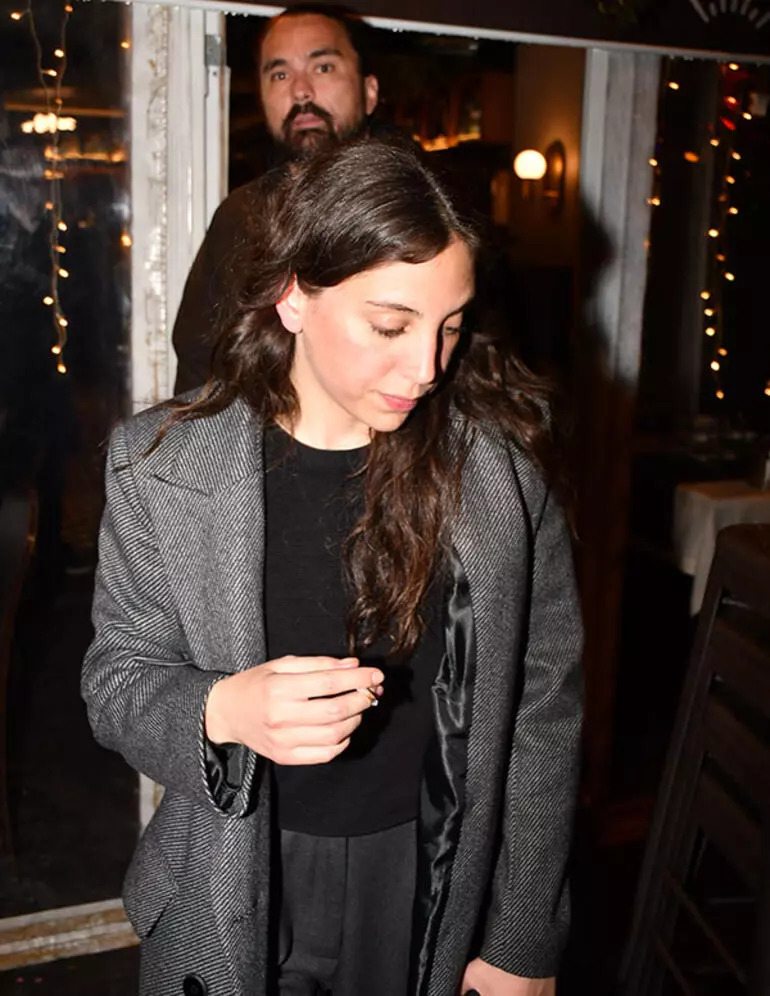 Ezgi Karayel’in erkek arkadaşı gazetecileri tehdit etti: O fotoğrafları silin yoksa işinizden olursunuz 