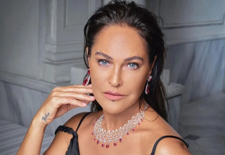 Hülya Avşar ile kızı Zehra’nın Ramazan Bayramı rotası belli oldu