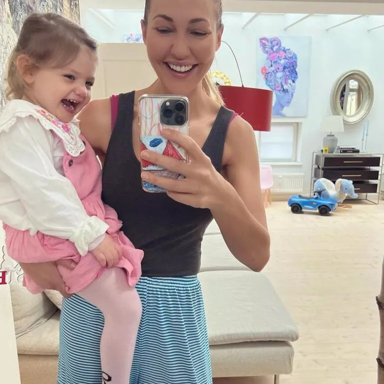 Meryem Uzerli'nin yüzüne yaptırdığı son estetik işlemler takipçileri tarafından eleştirildi

