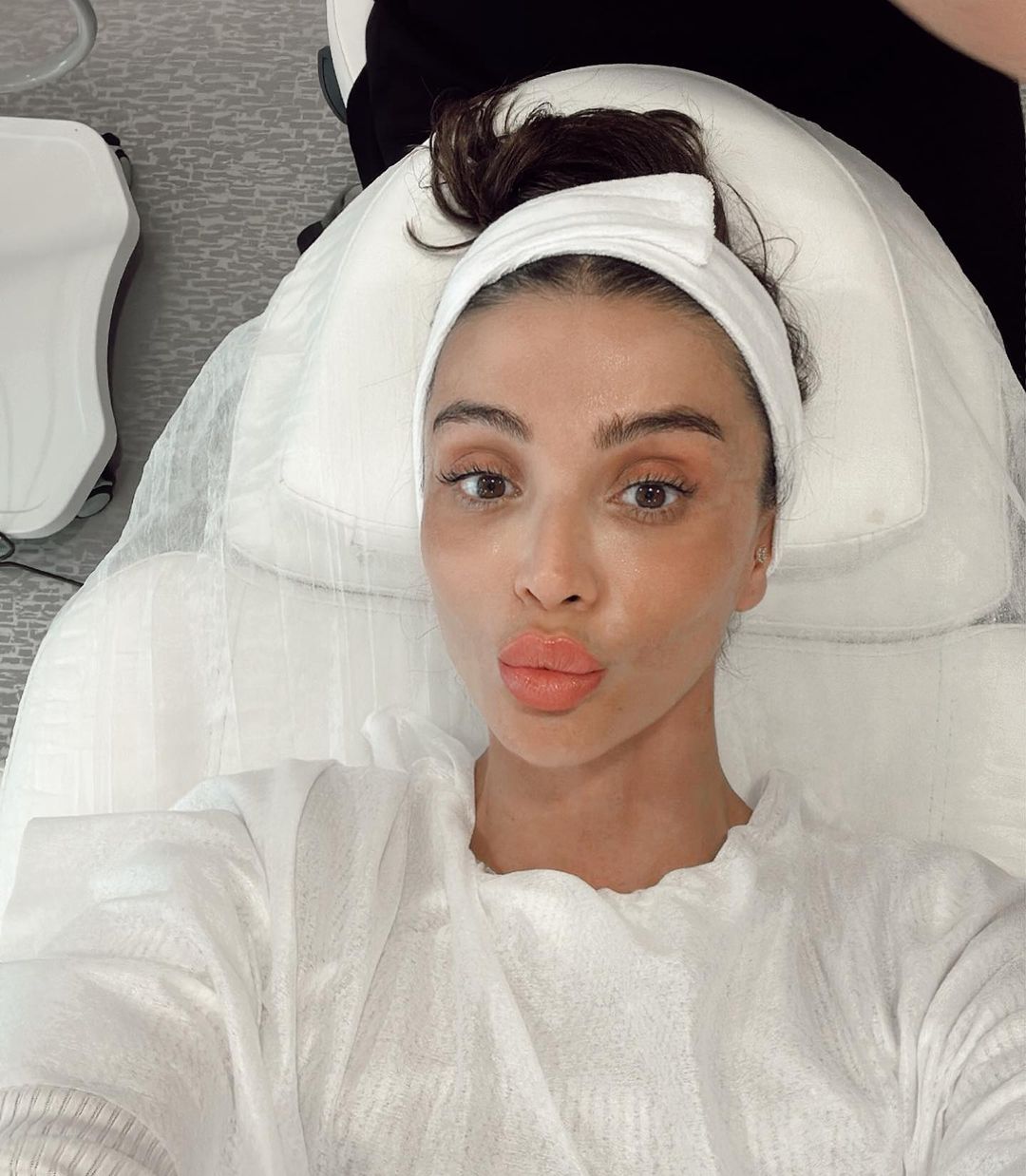 Özge Ulusoy'un son hali takipçilerini korkuttu! “Hiç iyi görünmüyorsunuz”
