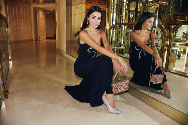 Hande Erçel’in Cannes kombininin fiyatı dudak uçuklattı 