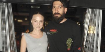Nilperi Şahinkaya ve sevgilisi Emre Yusufi de o akıma katıldı