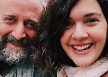 Bergüzar Korel ile Halit Ergenç oyunu kullandı!