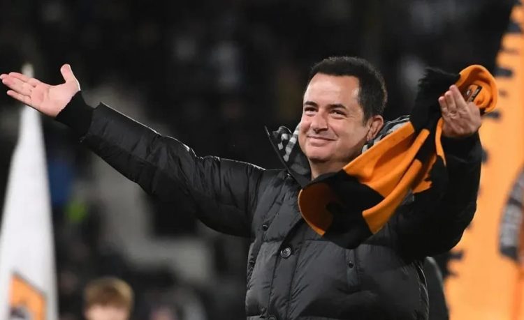 Acun Ilıcalı, İrlanda Premiere Lig takımı Shelbourne FC'yi satın alıyor