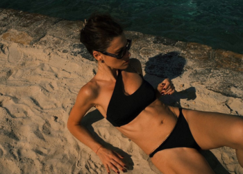 Aile dizisinin Yağmur’u Yüsra Geyik’in bikinili polarına beğeni yağdı