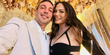 Demet Özdemir ve Oğuzhan Koç, boşanma sonrası fotoğraflarını sosyal medyadan sildi