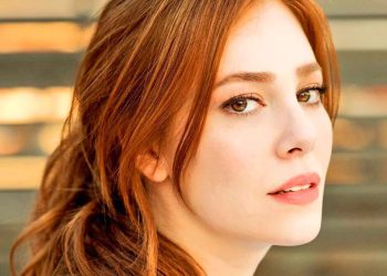 Elçin Sangu ‘Jekyll and Hyde’ müzikalinden ayrıldığını duyurdu