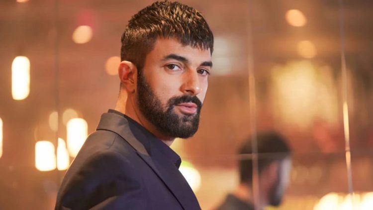 Engin Akyürek'in yabancı hayranlarından depremzedelere destek!