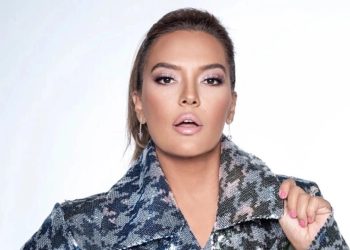 Demet Akalın, Twitter'daki değişikliklere isyan etti: Platformu bu deliye satanın da Allah belasını versin