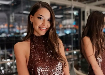 Dilan Çiçek Deniz tatil fotoğraflarını peş peşe paylaştı