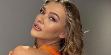 Melisa Döngel Barbie filminin galasında pembe şıklığıyla göz kamaştırdı