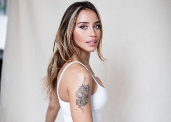 Sakatlığı nedeniyle Survivor’dan ayrılan Zeynep Alkan sağlık durumuyla ilgili açıklama yaptı