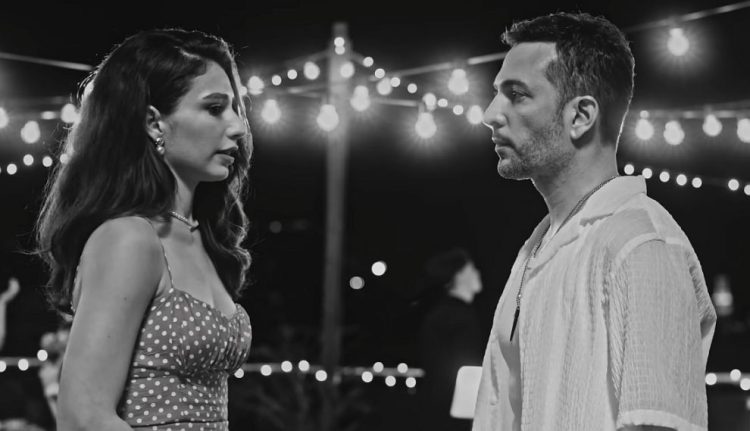 Oğuzhan Koç, Demet Özdemir’in benzerini klibinde oynattı!