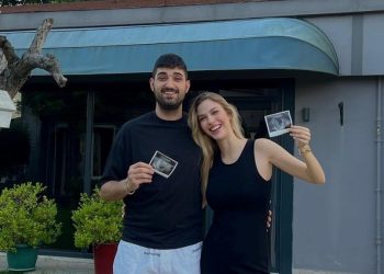 İdo Tatlıses ve Yasemin Şefkatli ultrason kareleriyle ikiz bebek müjdesini verdi