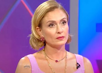 Ceyda Düvenci hastanelik oldu