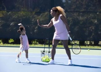 Annesi Serena Williams’ın izinden: Küçük Olympia tenis kortundan çıkmıyor!