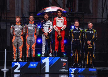 Kerem Kazaz Avrupa Ralli Şampiyonası’nda Milli Marşımızla podyumdaydı!