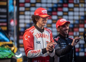 Kerem Kazaz’dan uluslararası transfer