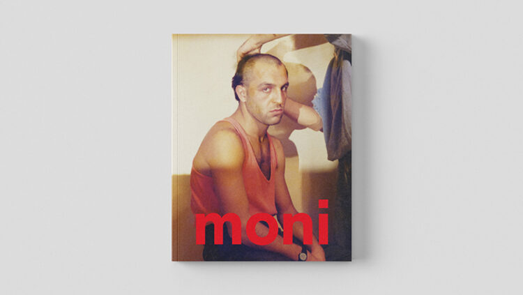 Salt, Moni’nin 40 yıllık pratiğini kitaplaştırdı