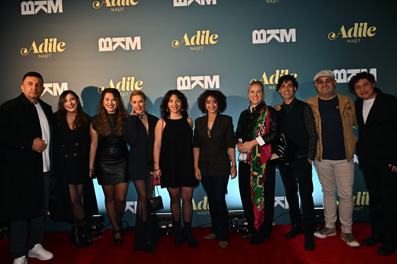 adile-nasit-filmine-gorkemli-gala-2 - All Magazine